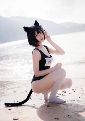 不戴乳罩的丰满已婚妇女2